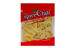 The SpiceClub Pappad Fryums 3D Traingle   Pack  250 grams
